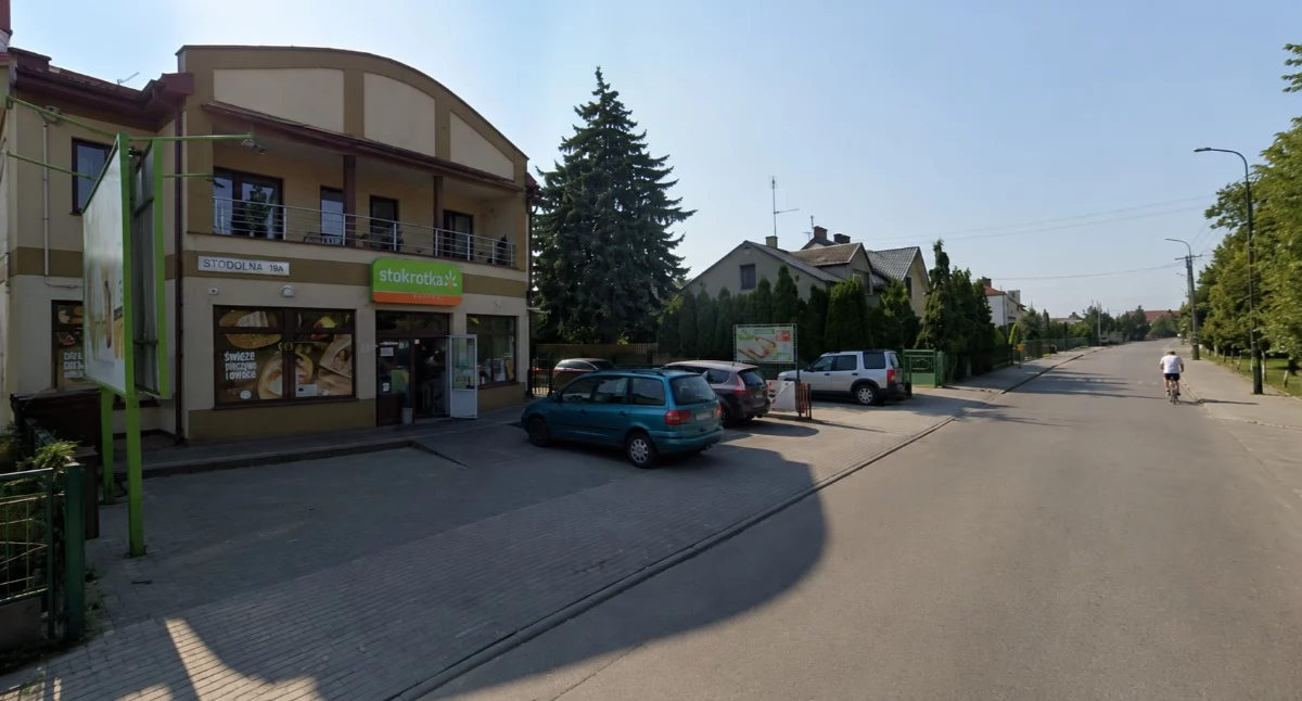 Boczna od Stodolnej jak tor wyścigowy? Radny wnioskuje o progi zwalniające przy bulwarze