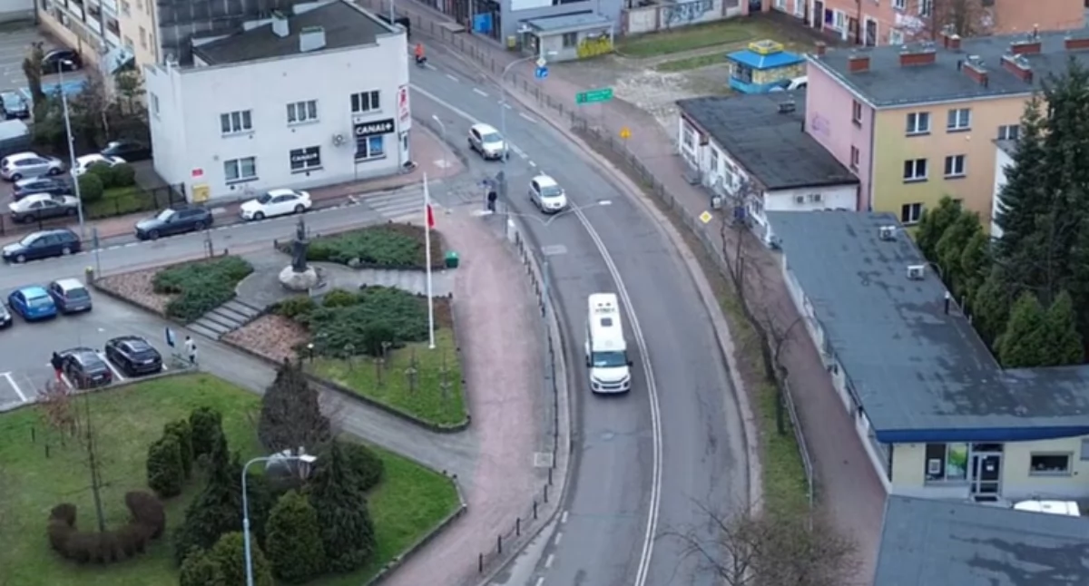 11 tysięcy aut dziennie pod oknami łukowian. Przez centrum przelewa się potop, a drogi już nie wytrzymują