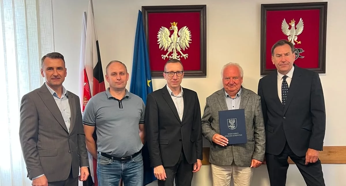 Nowy chodnik w Starym Jamielniku. Gmina Stoczek Łukowski podpisała umowę