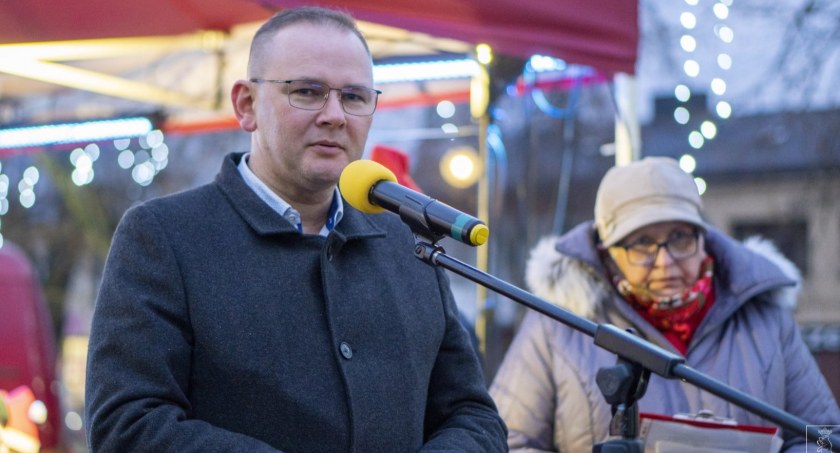 ŁUKÓW. Garść newsów o tym co się dzieje w mieście. Sprawozdanie burmistrza Piotra Płudowskiego (WIDEO)