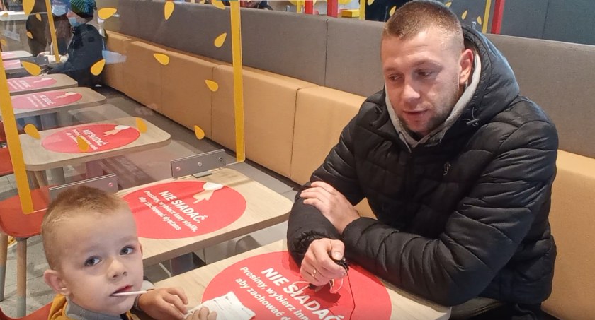 ŁUKÓW. Tłumy na otwarci McDonaldsa. 
