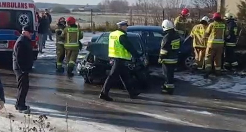 GMINA STANIN. Wypadek w Sarnowie. Na drodze 