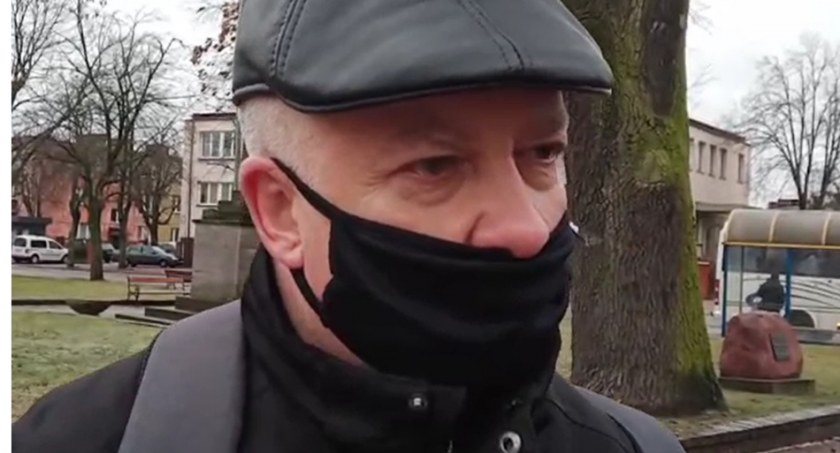 Ks. Jerzy Cąkała z Łukowa zdradza co stanie się Krzyżem powalony przez wiatr 