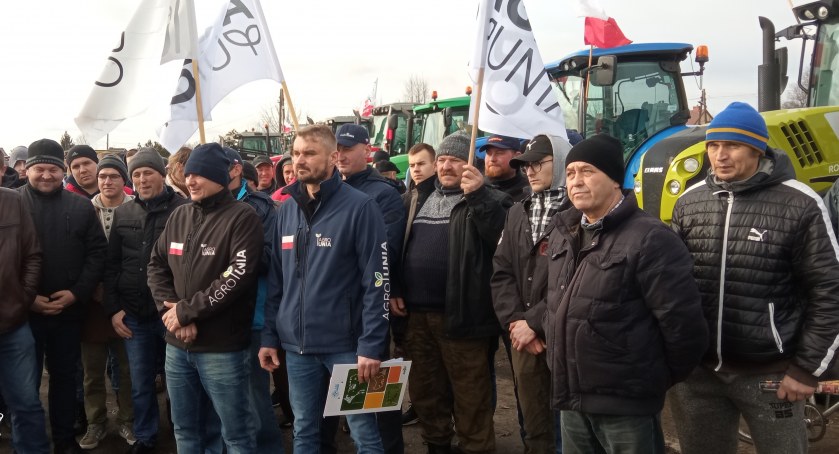 50 ciągników w Łukowie. Rolnicy: Nie będziemy umierać w ciszy 