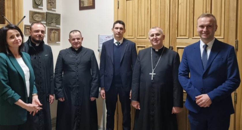 Biskup Suchodolski u Kleeberczyków (ZDJĘCIA) 