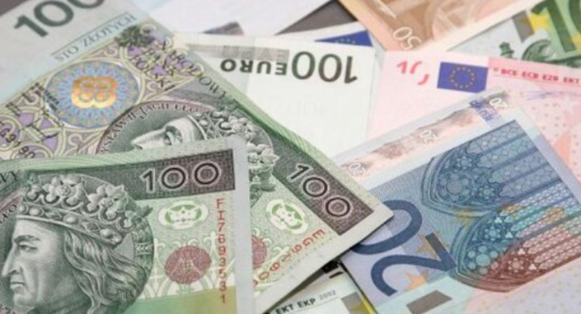 Są pieniądze na etno-centrum w Kownatkach i drogi w Gminie Łuków