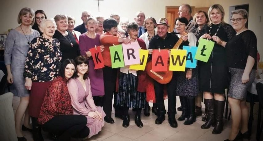 Bal Karnawałowy seniorów z Gminy Wojcieszków (ZDJĘCIA + WIDEO) 