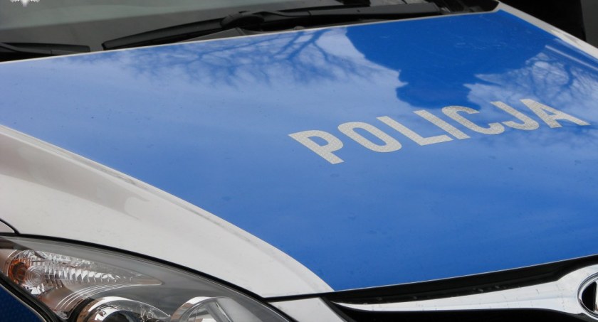 Odjechał ze stacji nie płacąc za paliwo, gdyż… myślał, że nie zatankował