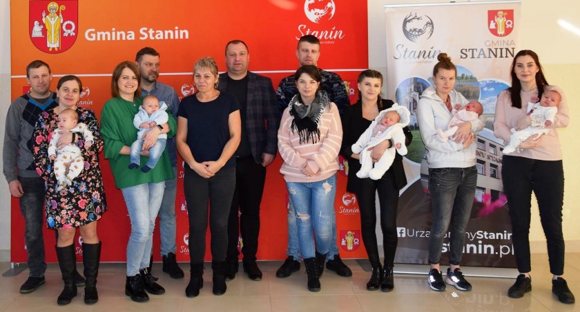Mali mieszkańcy gminy Stanin uhonorowani przez wójta (ZDJĘCIA)