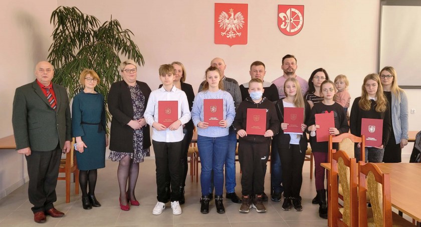 35 stypendystów w gminie Wola Mysłowska. Jaką mają średnią? (ZDJĘC(A)