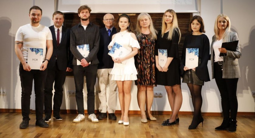 Recytatorzy z ŁOK na Ścieżkach Słów w Siedlcach