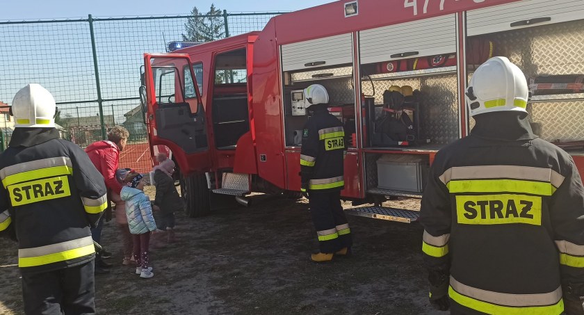 Interwencja strażaków. Ewakuowano uczniów jednej ze szkół 