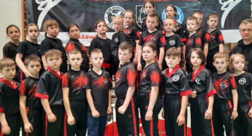 KSW Łuków zdobywcą 12 medali na turnieju w Piasecznie