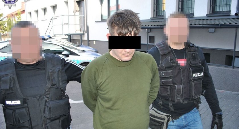 Nożownik dostał zarzut. Usiłowanie zabójstwa 