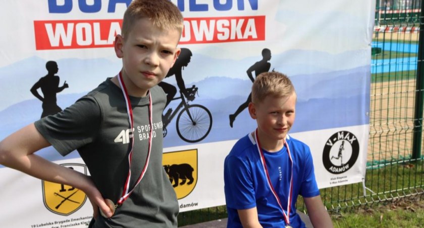200 zawodników na starcie 29. Biegów Pamięci generała Franciszka Kleeberga (GALERIA +WIDEO)