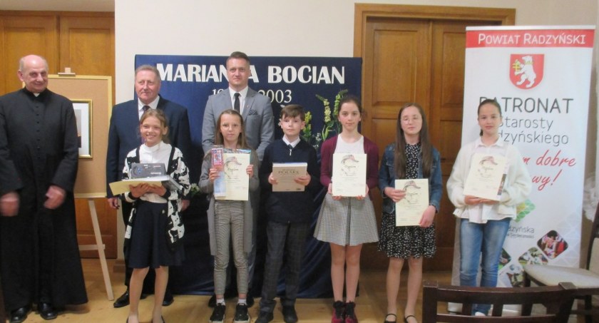 Sukcesy recytatorów z ŁOK w XVII Regionalnym Konkursie Recytatorskim Poezji Marianny Bocian