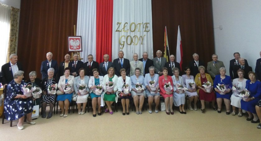 Idą przez życie razem od pół wieku. Dostali medale od prezydenta 
