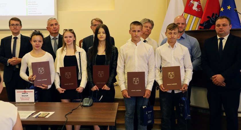 Ciężarowcy wyróżnieni przez powiat 