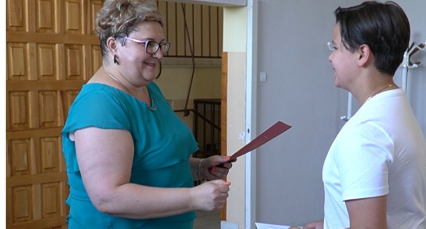 Gmina Wola Mysłowska doceniła najlepszych uczniów (WIDEO)