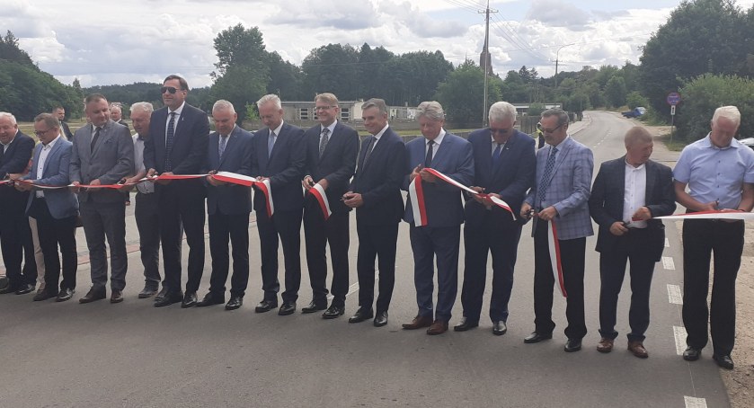 Wojewoda otworzył nową drogę w Stoczku Łukowskim (WIDEO)