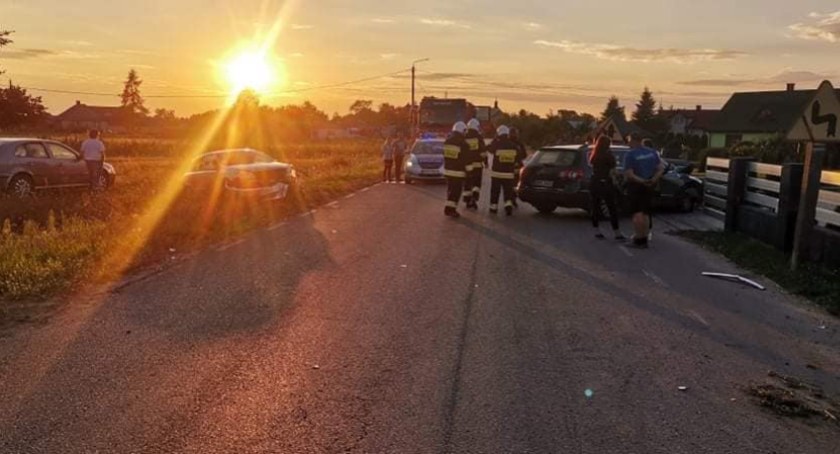 Wypadek w Okrzei. Interwencja strażaków