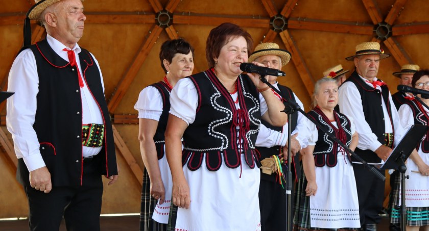 Adamowski Dzień Folkloru i 10 - lecie Zespołu Modry Len (ZDJĘCIA I WIDEO)