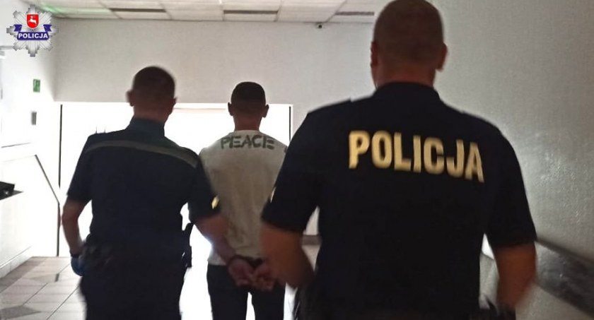 Groził rodzinie i rzucił psem o ziemię. Wpadł na jeździe 