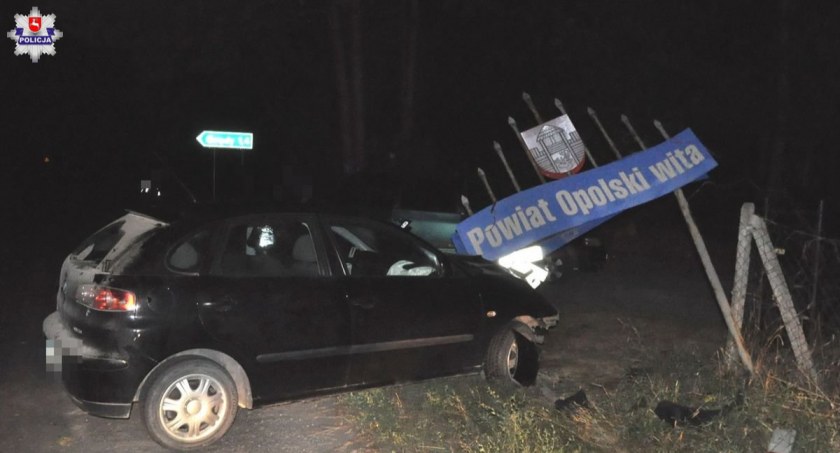 No to się przywitał. Pijany wjechał w znak 