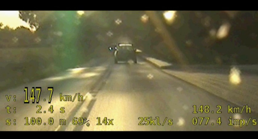 Pił alkohol, potem pędził audi prawie 150 km/h w zabudowanym. Ile punktów dostał? 