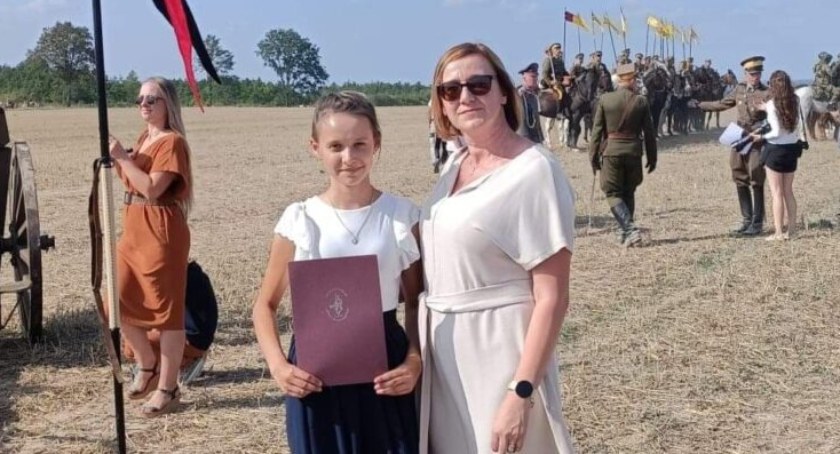 Sukces Mai Filip ze szkoły podstawowej w Sarnowie  na konkursie wojewódzkim