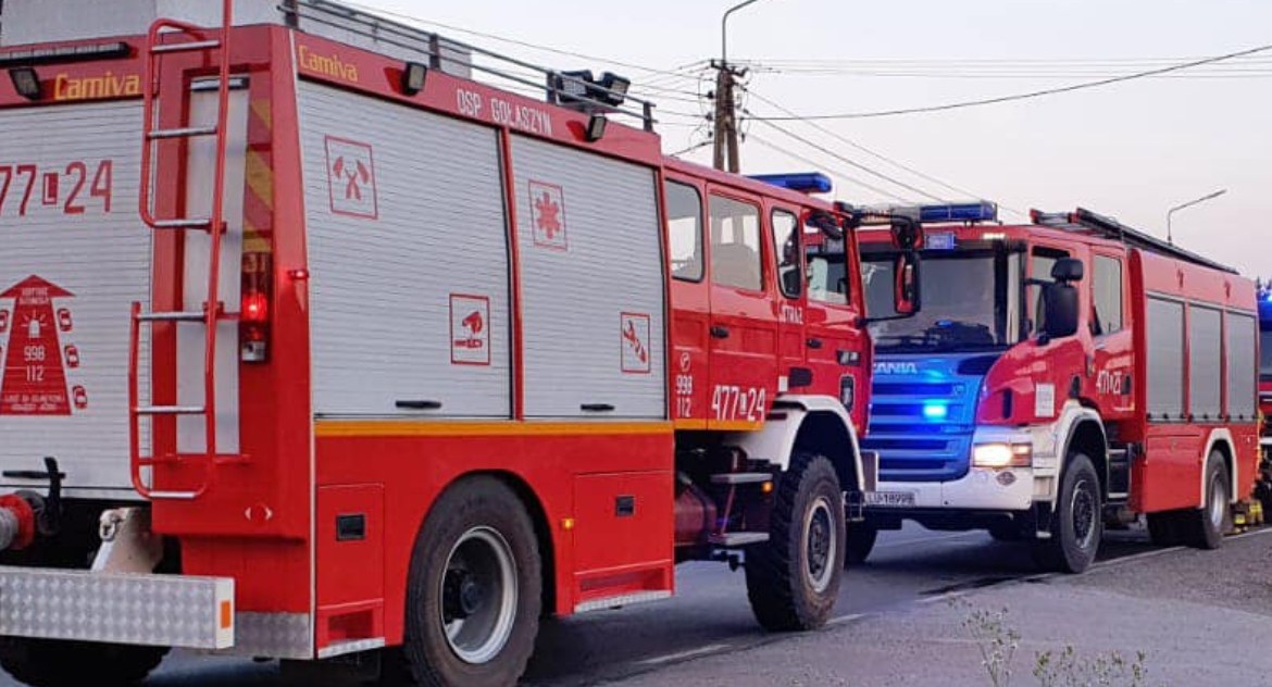 Dwóch nastolatków porażonych prądem. Ścinali drzewo 