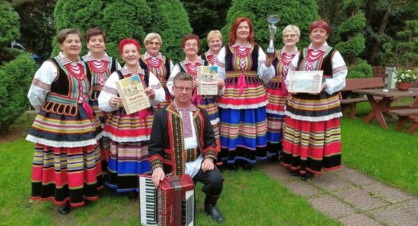 Niezapominajki z Dminina z sukcesem w Międzyzdrojach. Tańczyli poloneza na molo (ZDJĘCIA)