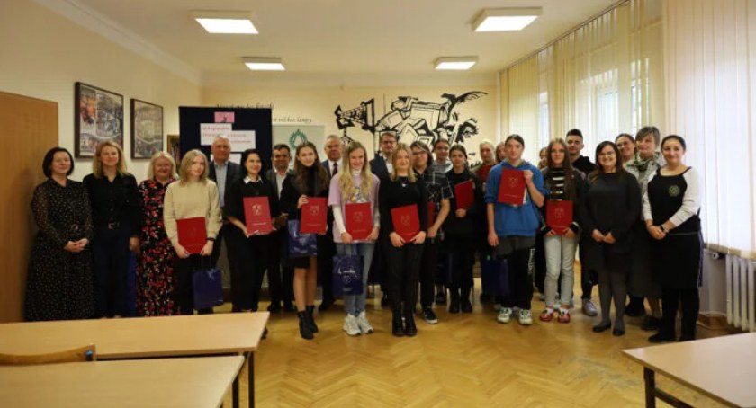  Oliwia Wiącek wygrała powiatowy etap Olimpiady o Zdrowiu Psychicznym 