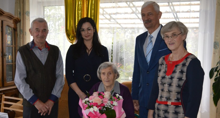 Najlepsze życzenia dla Pani Stefani Zając. Właśnie skończyła 100 lat