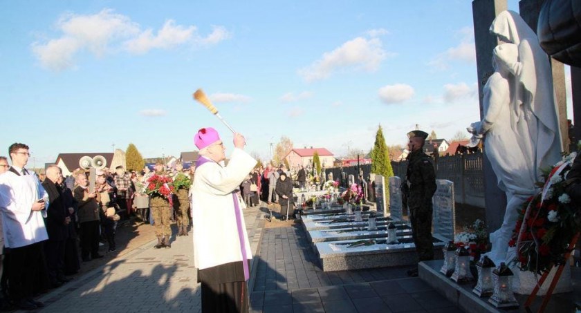 Gręzówka pamięta o bliskich  pomordowanych w czasie II Wojny Światowej (ZDJĘCIA) 