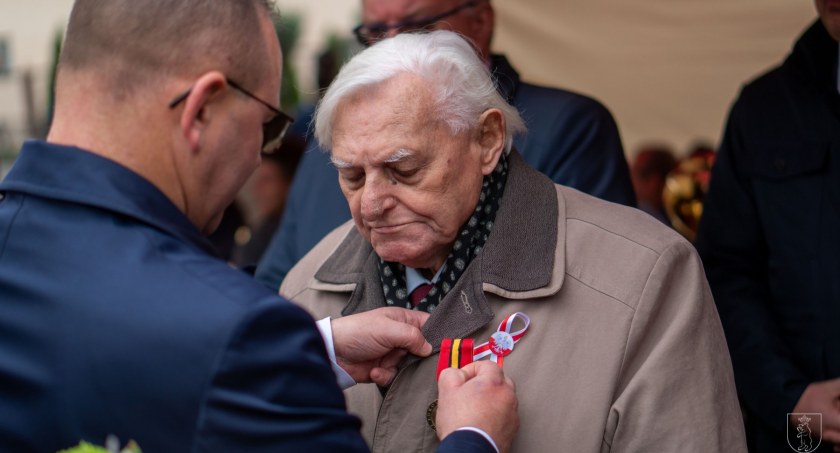 Ryszard Grafik z Odznaką Honorową za Zasługi dla Łukowa (WIDEO)
