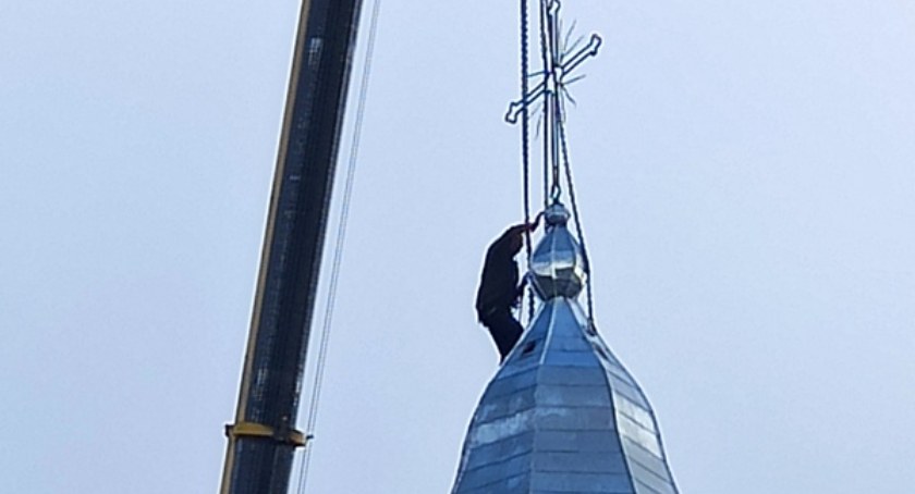 Robi wrażenie. Nowa wieża kościoła w Adamowie (ZDJĘCIA)