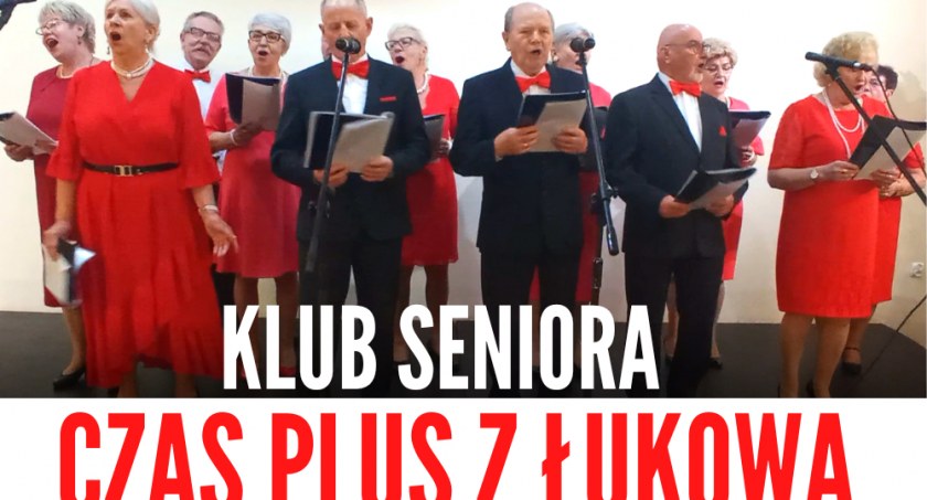  Klub Seniora „Czas Plus” z Łukowa. Występ podczas Senioraliów w Gminie Łuków