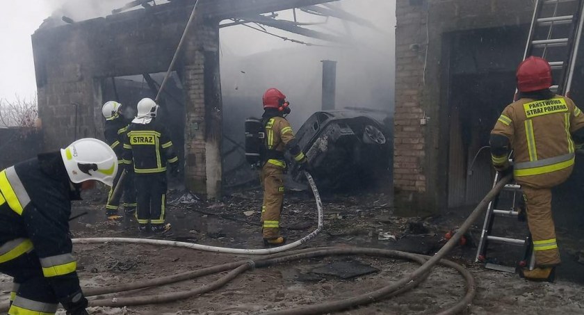 Olbrzymi pożar w Wólce Świątkowej. Prawie 50 tys. zł straty (ZDJĘCIA) 