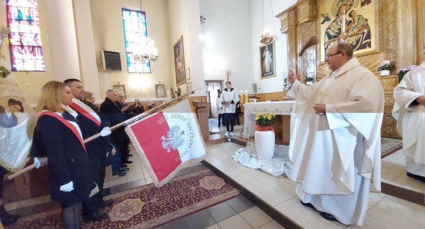 Szkoła w Szaniawach Matysach ma już 100 lat (WIDEO)