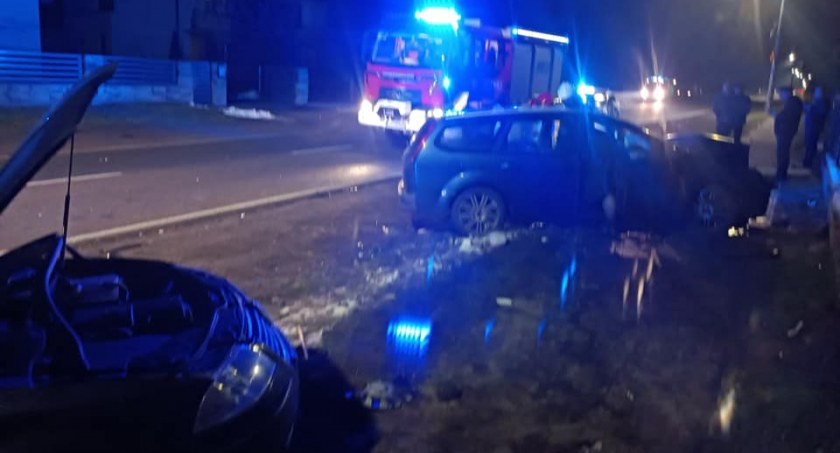 Nocny wypadek w Sięciaszce. Jeden z kierowców był kompletnie pijany (DUŻO ZDJĘCI)