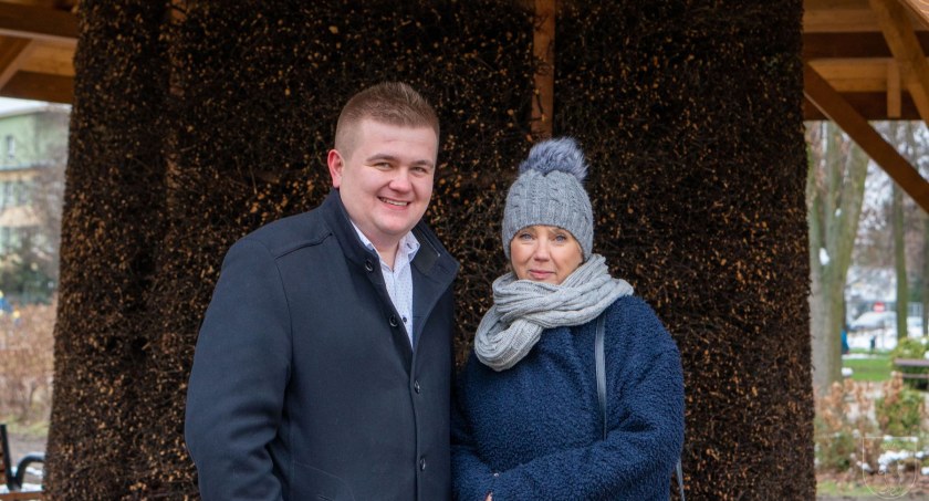 W Parku Miejskim w Łukowie  tężnia jest już gotowa (ZDJĘCIA)