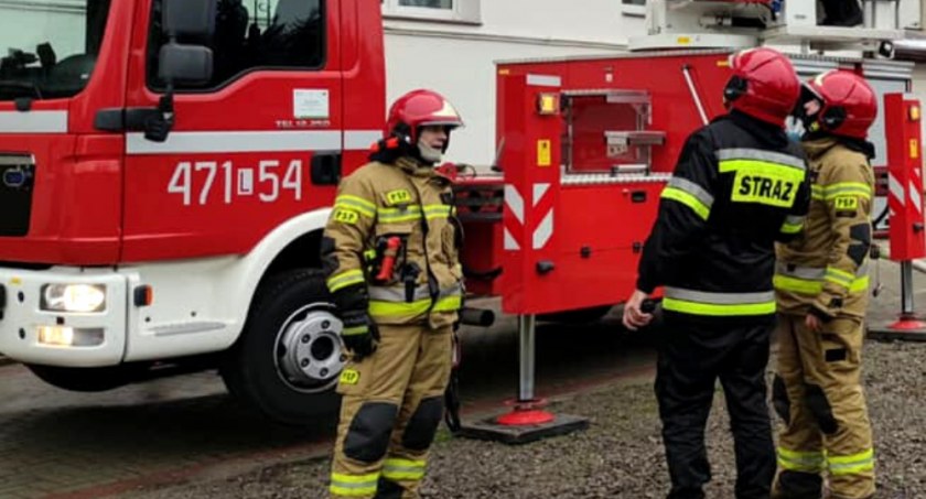 Obudziła ją lecąca ciurkiem woda