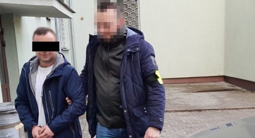 REGION. POSZUKIWANY LISTEM GOŃCZYM 35-LATEK TRAFIŁ JUŻ DO ZAKŁADU KARNEGO