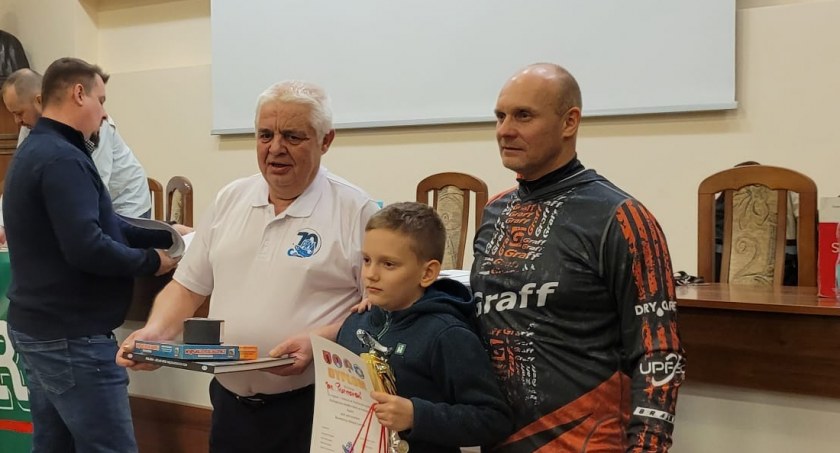 Wiedzą dużo o wędkowaniu. Właśnie sprawdzili swoją wiedzę. Jak wypadki?