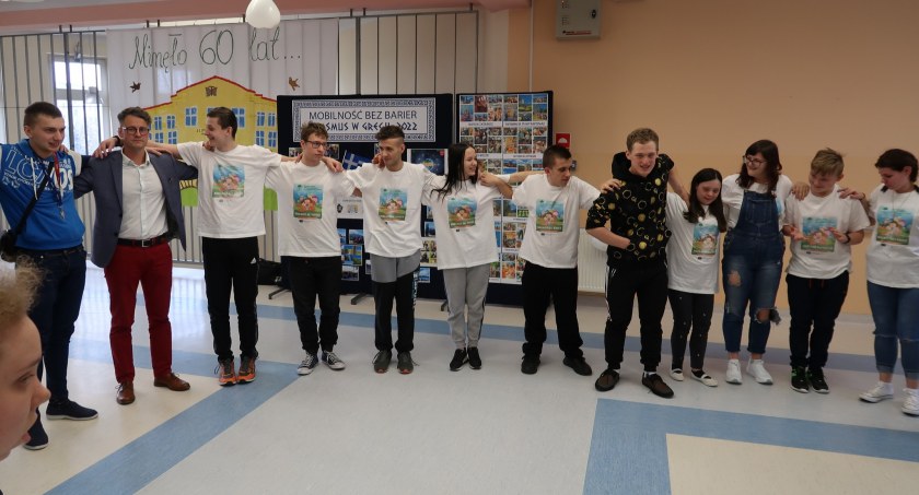 Zespół Placówek w Łukowie zorganizował dla uczniów grecką zabawę (GALERIA) 