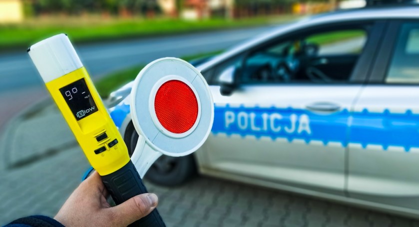 Jechał wężykiem! Świadkowie zadzwonili na policję
