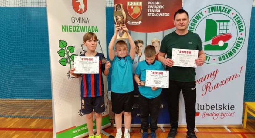 Tenisiści z Huty Dąbrowy wśród najlepszych w województwie