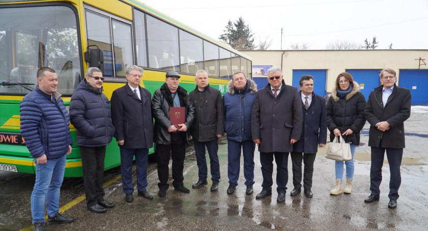 PKS Łuków pomaga Ukrainie. Do Żytomierza jedzie już autobus Skania z darami! (WIDEO)