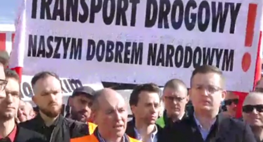 Łukowscy Transportowcy biorą udział w proteście ostrzegawczym w Warszawie (WIDEO) 